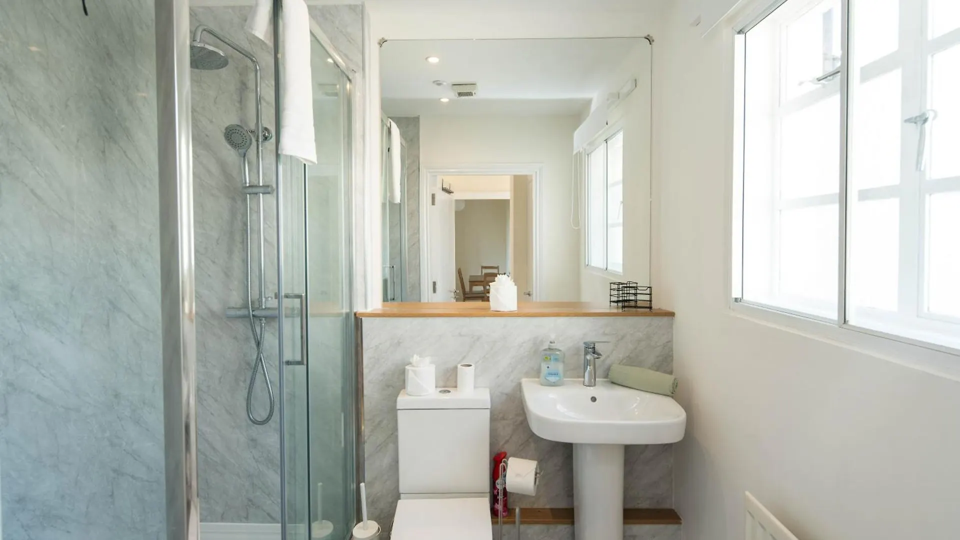 2Bd London Flat - City Buzz & Parkside Serenity Velká Británie