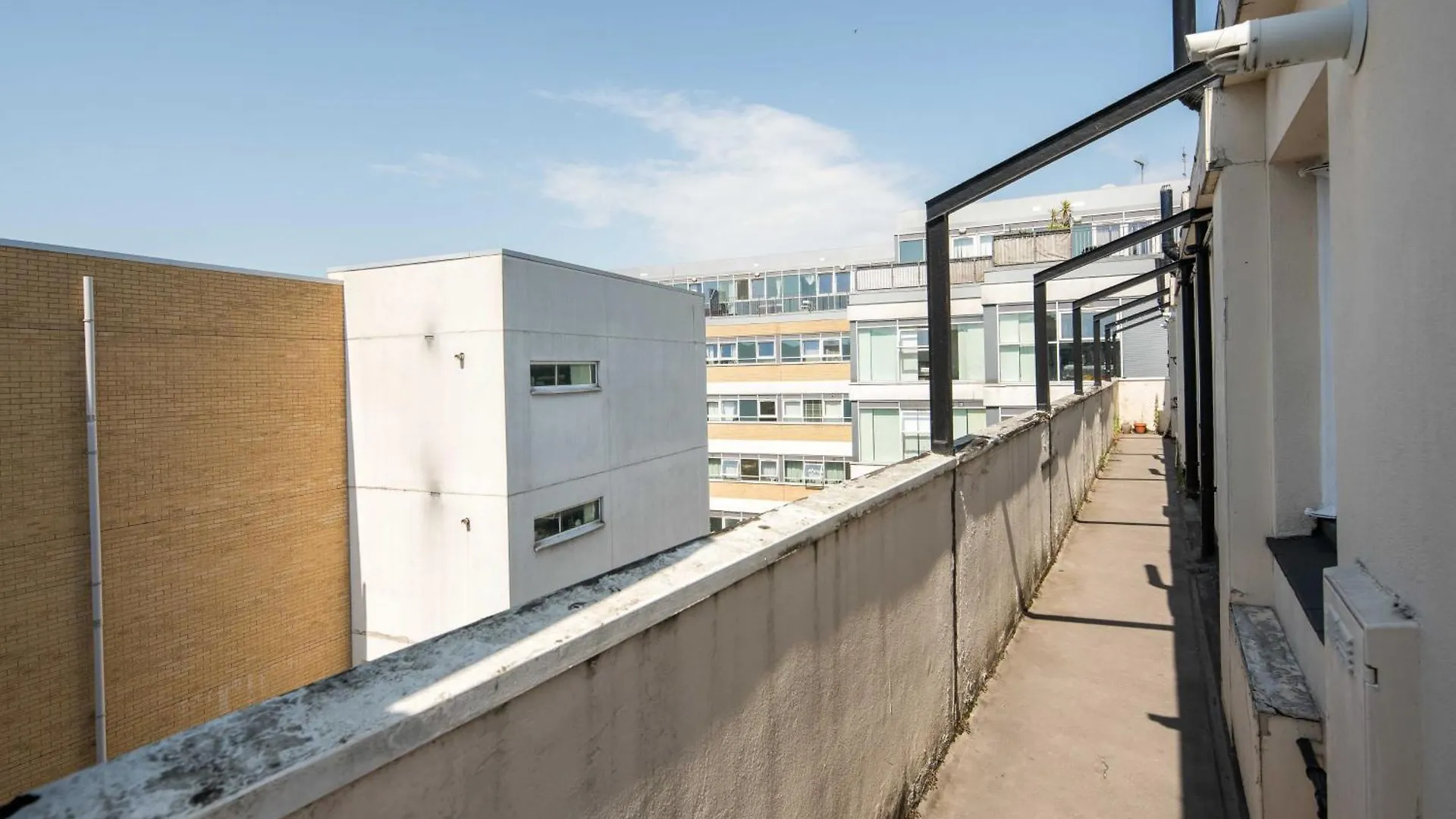 2Bd London Flat - City Buzz & Parkside Serenity